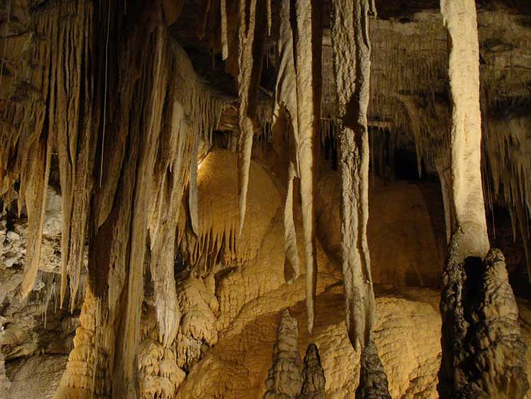 caves_de_cerdon Les plus beaux endroits dans l'Ain