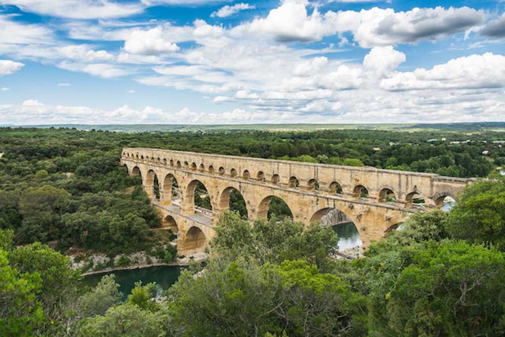 beaux endroits pont du gard