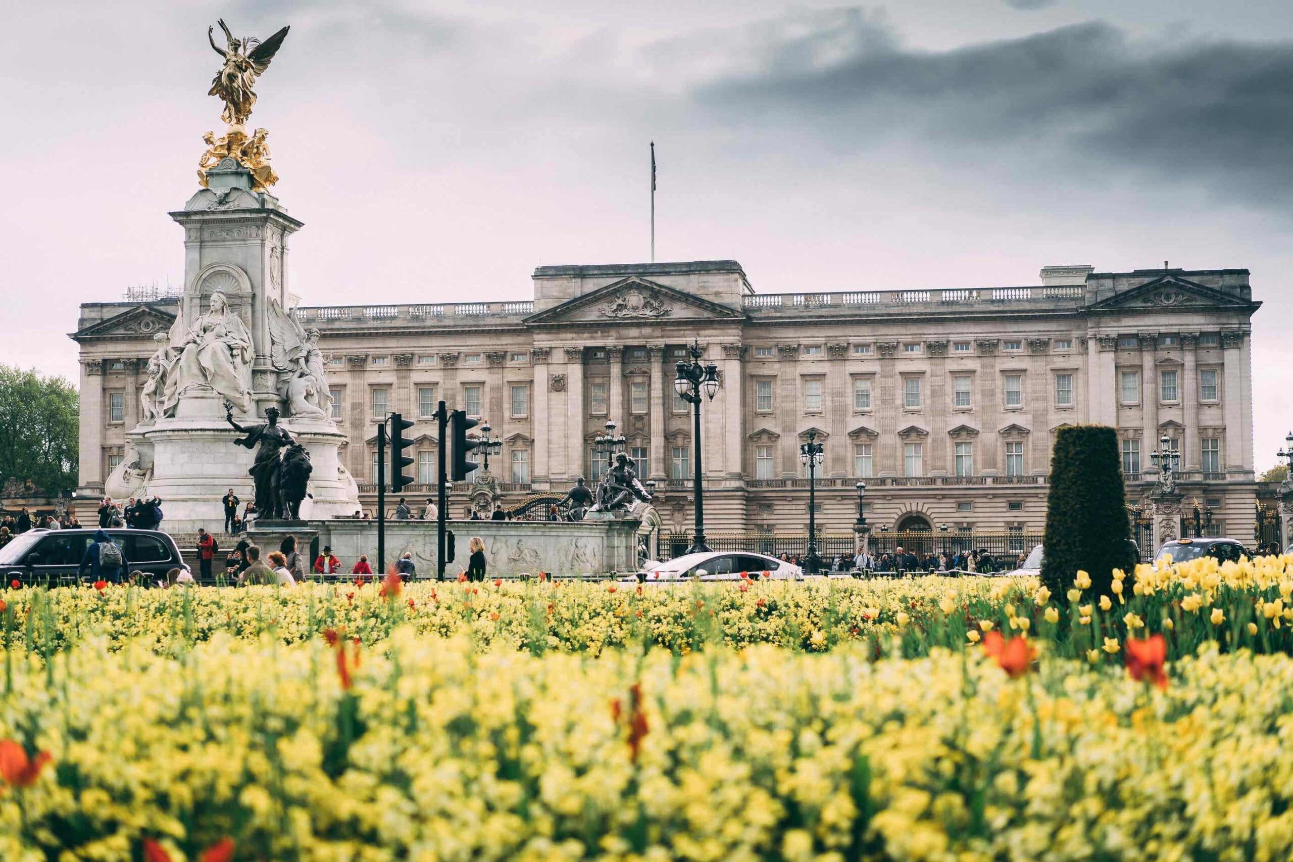 ferdinand-stohr-fC-CX8dFuzE-unsplash buckingham