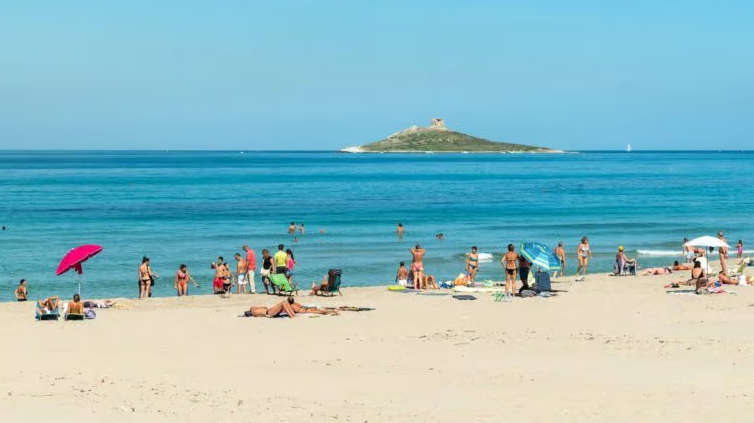 plage d'isola delle femmine